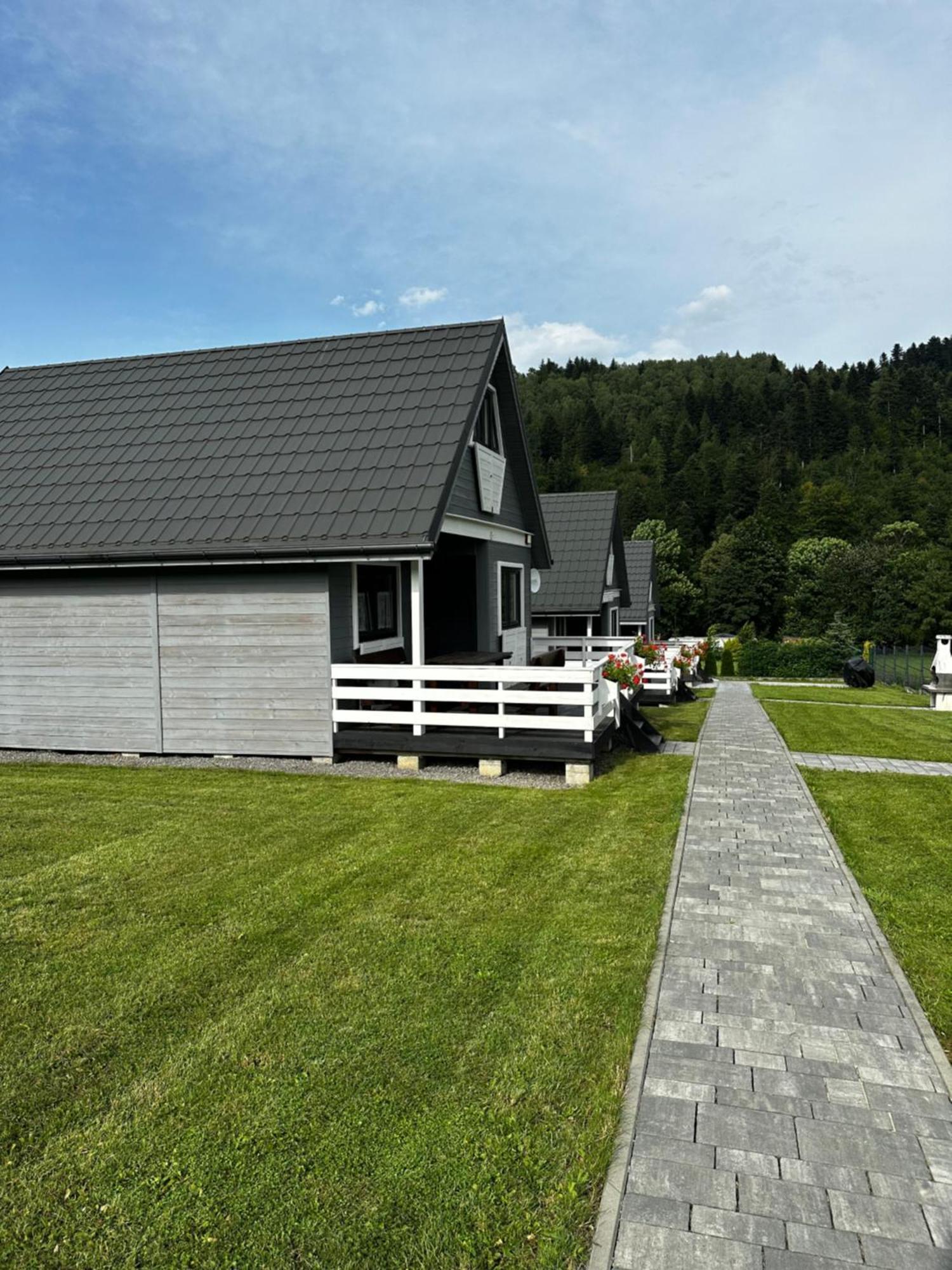 Siedlisko Lesnica - Caloroczne Chalet Brenna